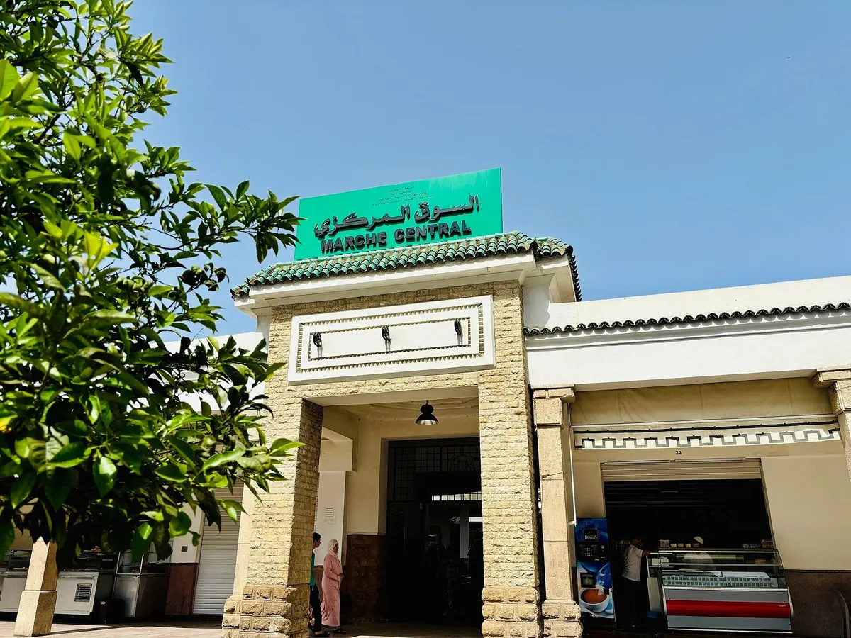 Marché Central, about 320 m away